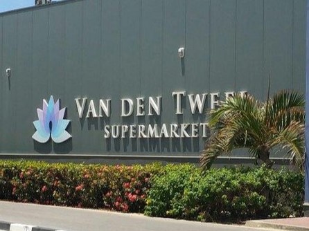 Van den Tweel supermarkt